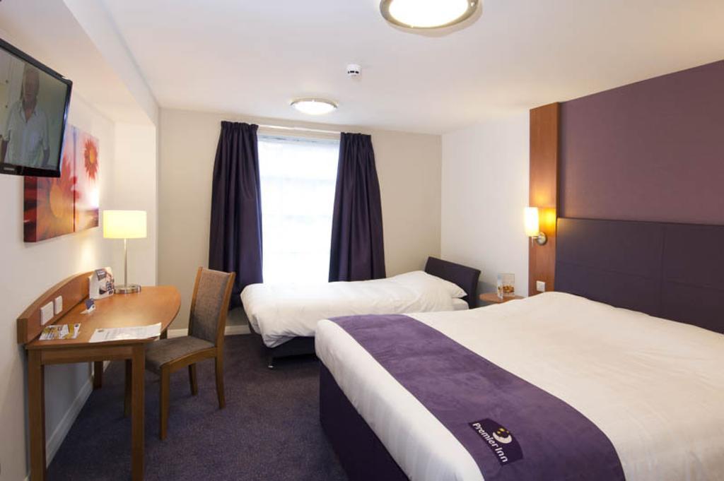 Premier Inn Southsea Portsmouth Room photo